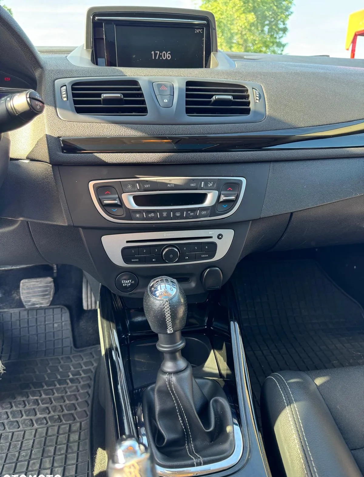 Renault Megane cena 39900 przebieg: 161696, rok produkcji 2015 z Łódź małe 254